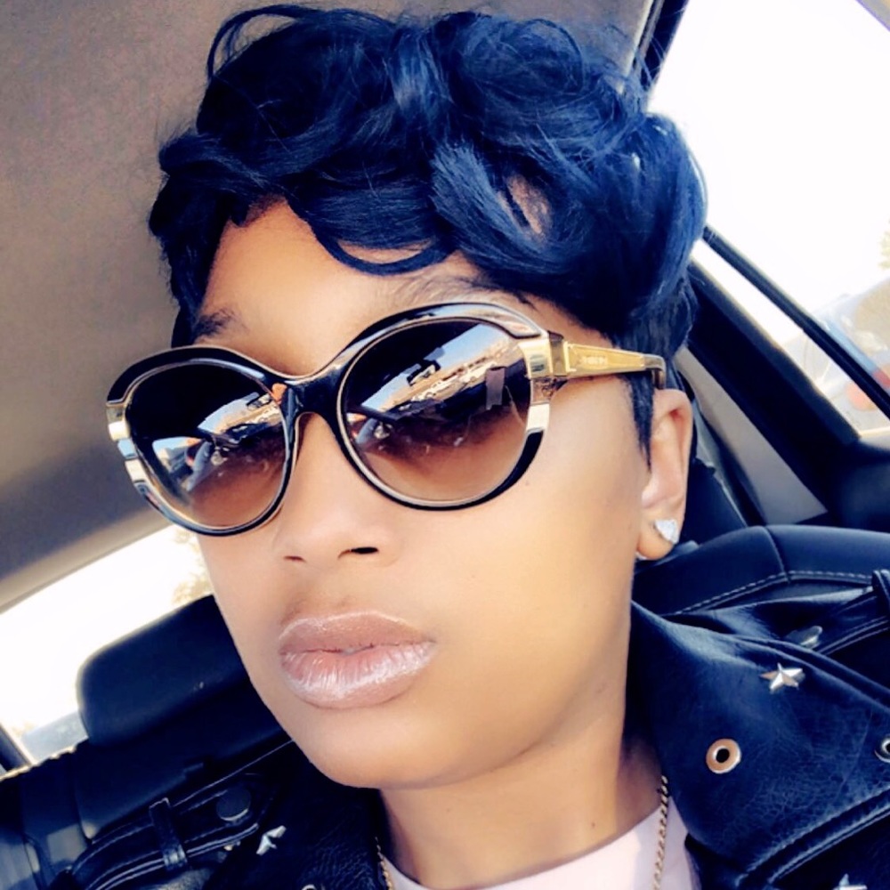 Meet your Posher, Sharlisa